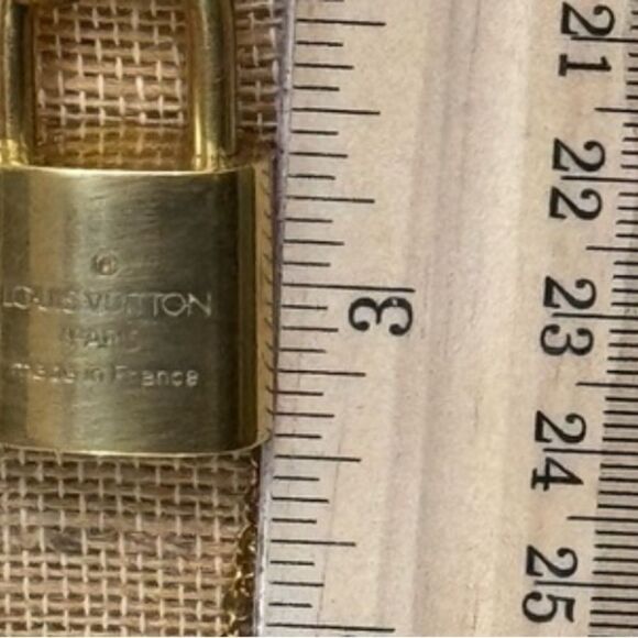 Louis Vuitton Lock Necklace #315 - Picture 5 of 6